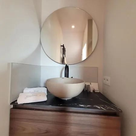 Cosy In With Terrace Apartman *
